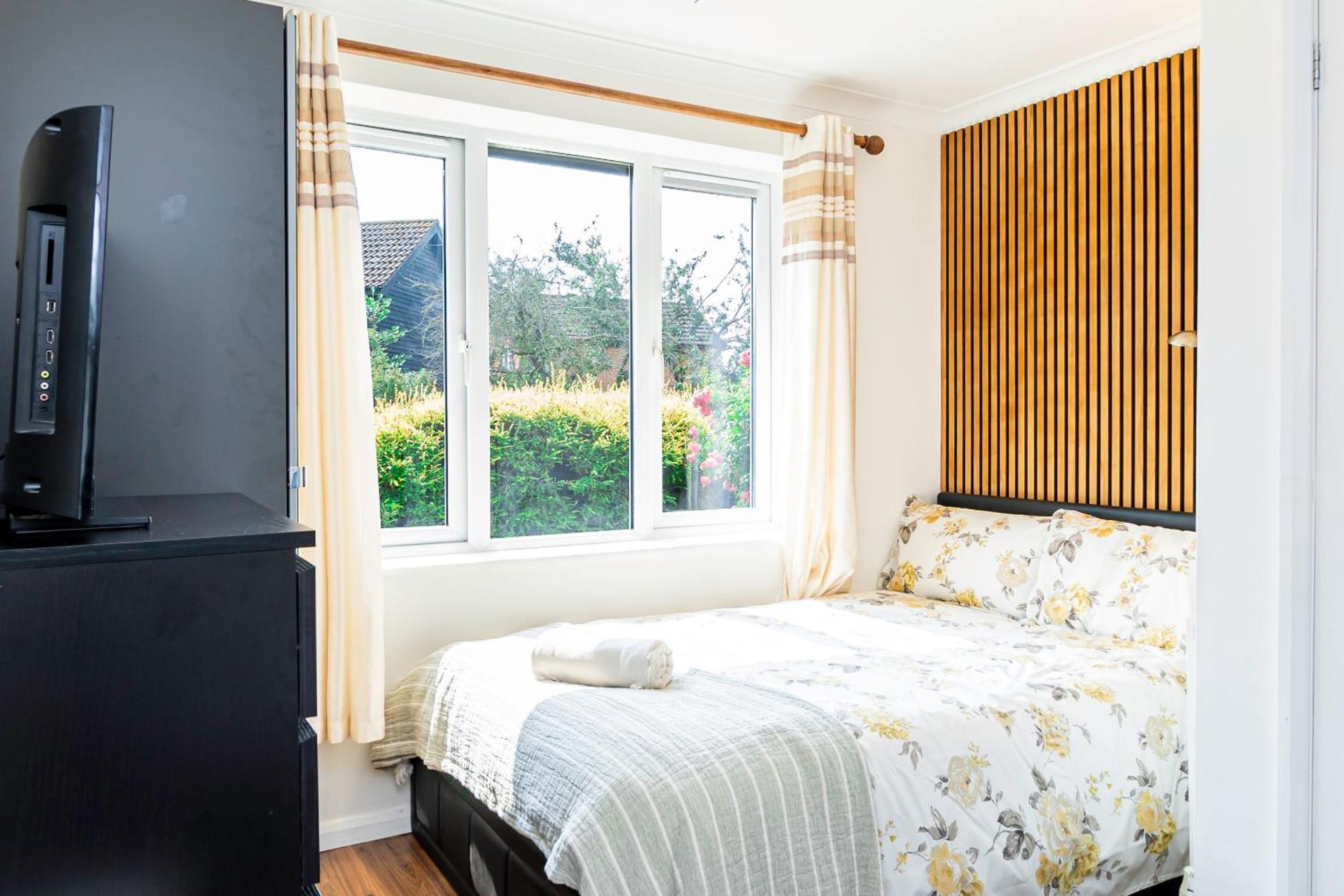 Earley Luxury Ensuite Room With Private Entrance Reading Buitenkant foto